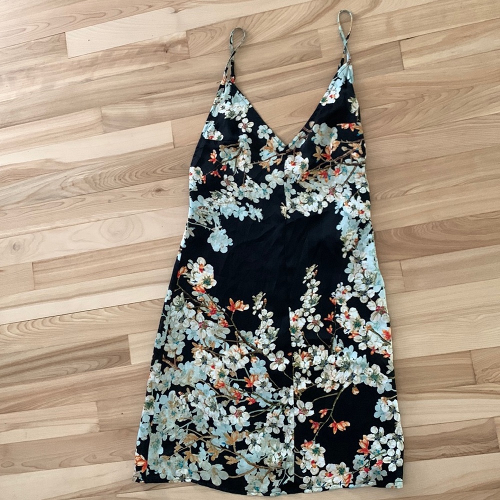 WYLDR dress super light and soft fabric, perfect condition x small